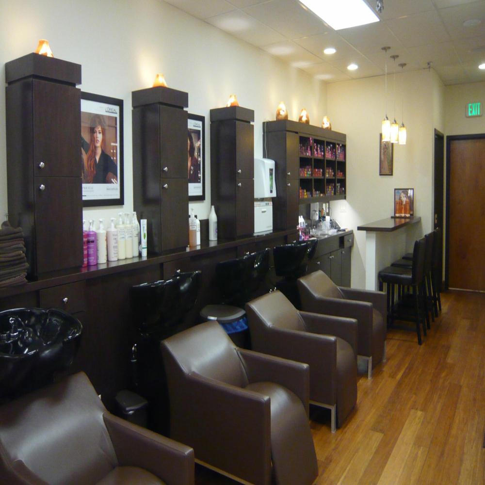 SALON SHOP INTERIOR