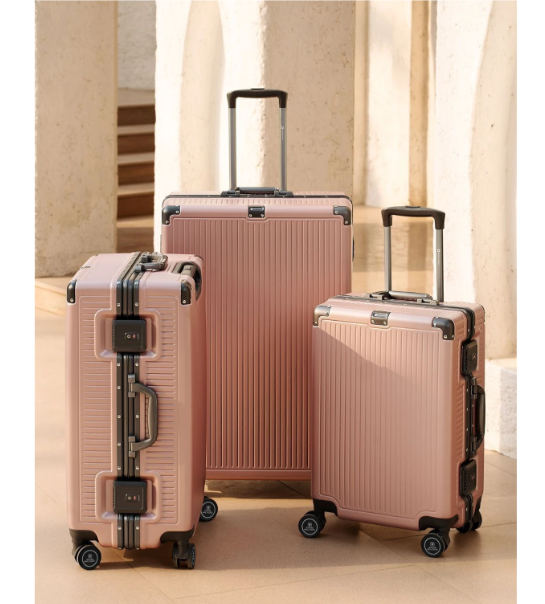 Swiss Military Kinetic Hardtop Trolley Luggage Htl139 - Capacity: 125 Ltr