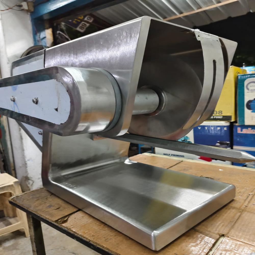 Manual Chicken Cutting Machine - Capacity: 100 Kg/hr