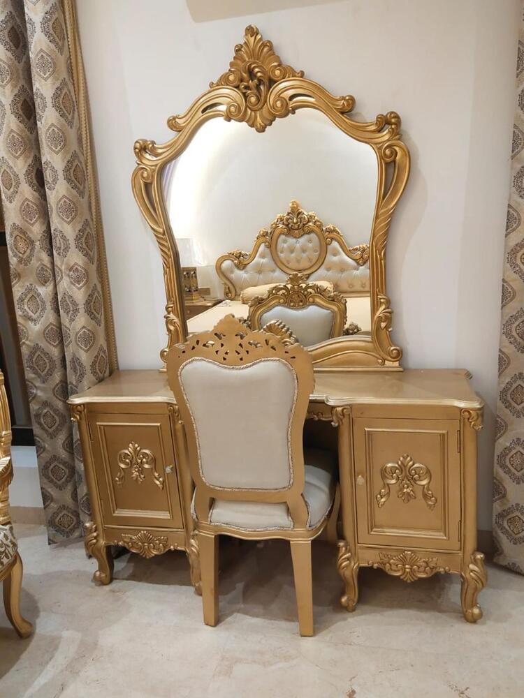 Hand Carved Teak Wood Dressing Table