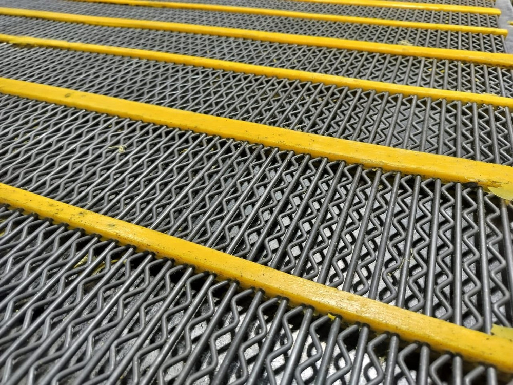 Poly Veno Harp Screen