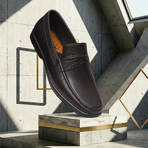 Toofan 6 x 9 inch Mens Loafer Shoes