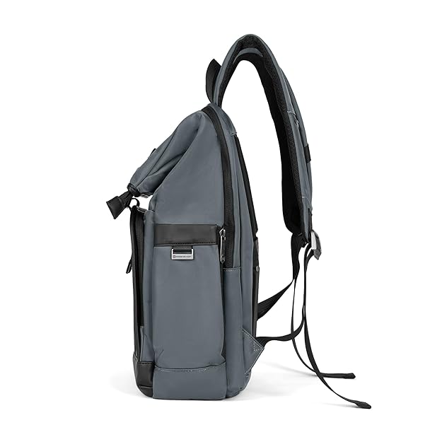 SWISS MILITARY PINNACLE Black Gold Collection FORTIS 19L Laptop compartment fits up to LBP156