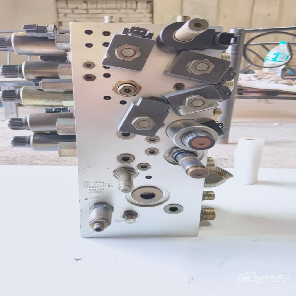 Genie S85 Valve Bank / Hydraulic Manifold Assembly