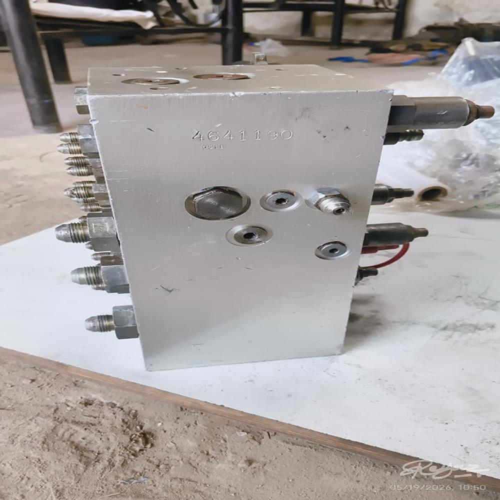 JLG 400RTS / 500RTS Control Valve Bank / Manifold