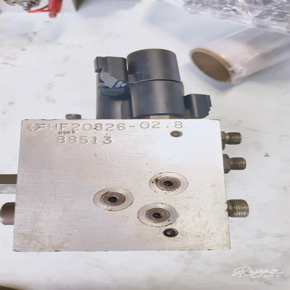 Genie S65 Main Hydraulic Valve Bank / Manifold Assembly