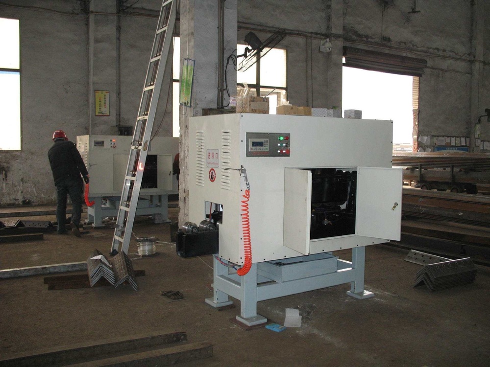 Model QC200 Angle Back Milling Machine 63x5~200x20mm Angle Processing Size