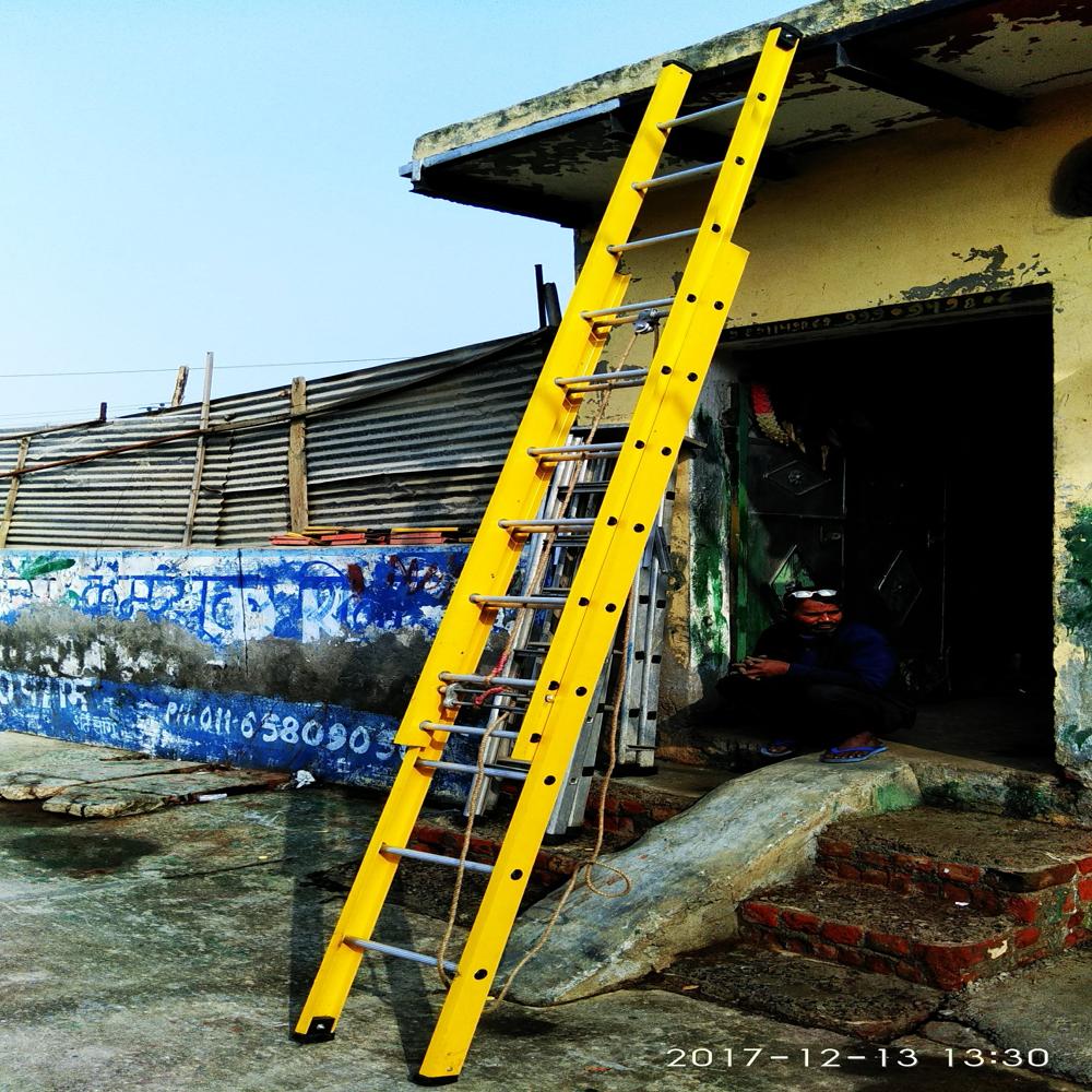 Frp Extension Ladders - 84mm X 30mm X 4mm | High-quality Frp Construction, Durable Industrial Design For Heavy-duty Usage