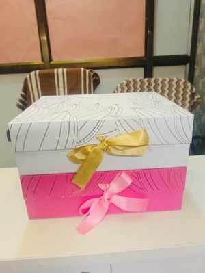 Gift Hamper Box - Color: White And Pink