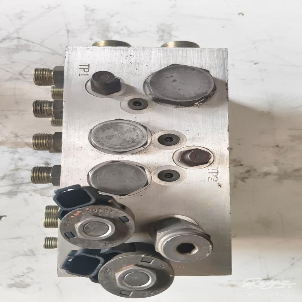 HydraForce HF26656-012 Drive Manifold Valve Block for Boom Lift / AWP