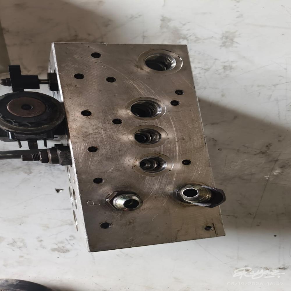 Rexroth Hydraulic Manifold Valve Block-US00600026