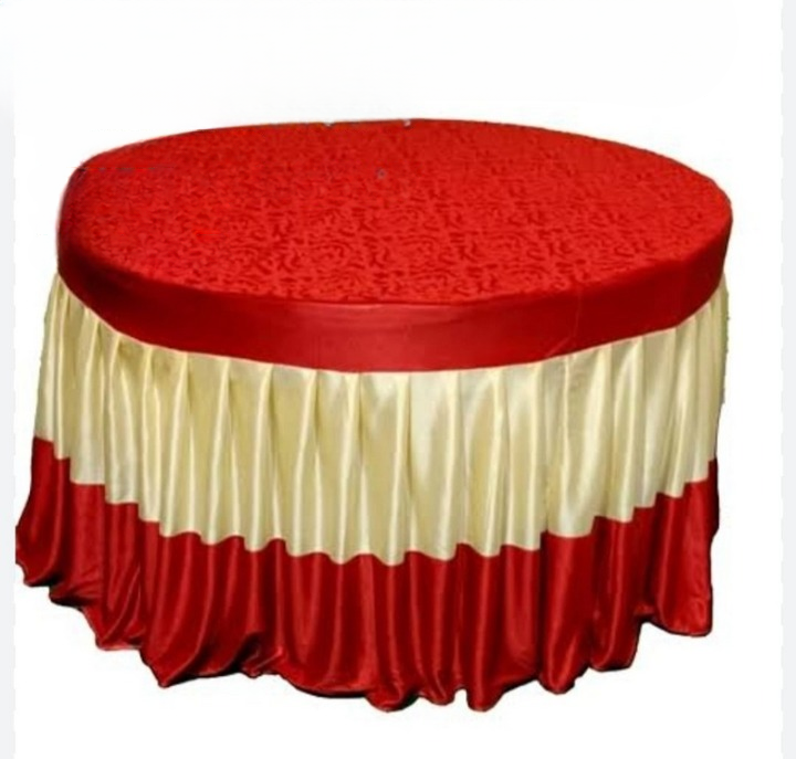 READYMADE ROUND TABLE COVER