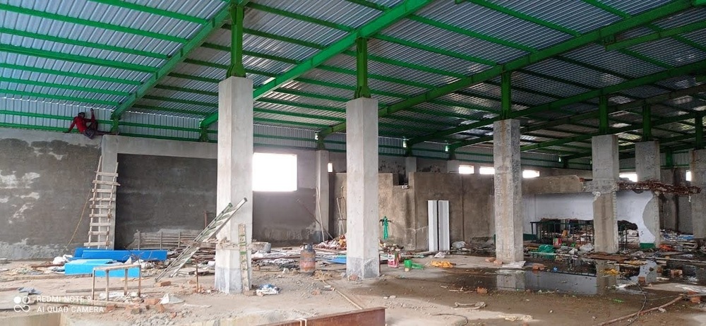 Prefabricated steel building
