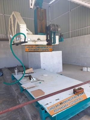 Single Piller Block Cutter Machine - BladeÂ Size: 72 Invh