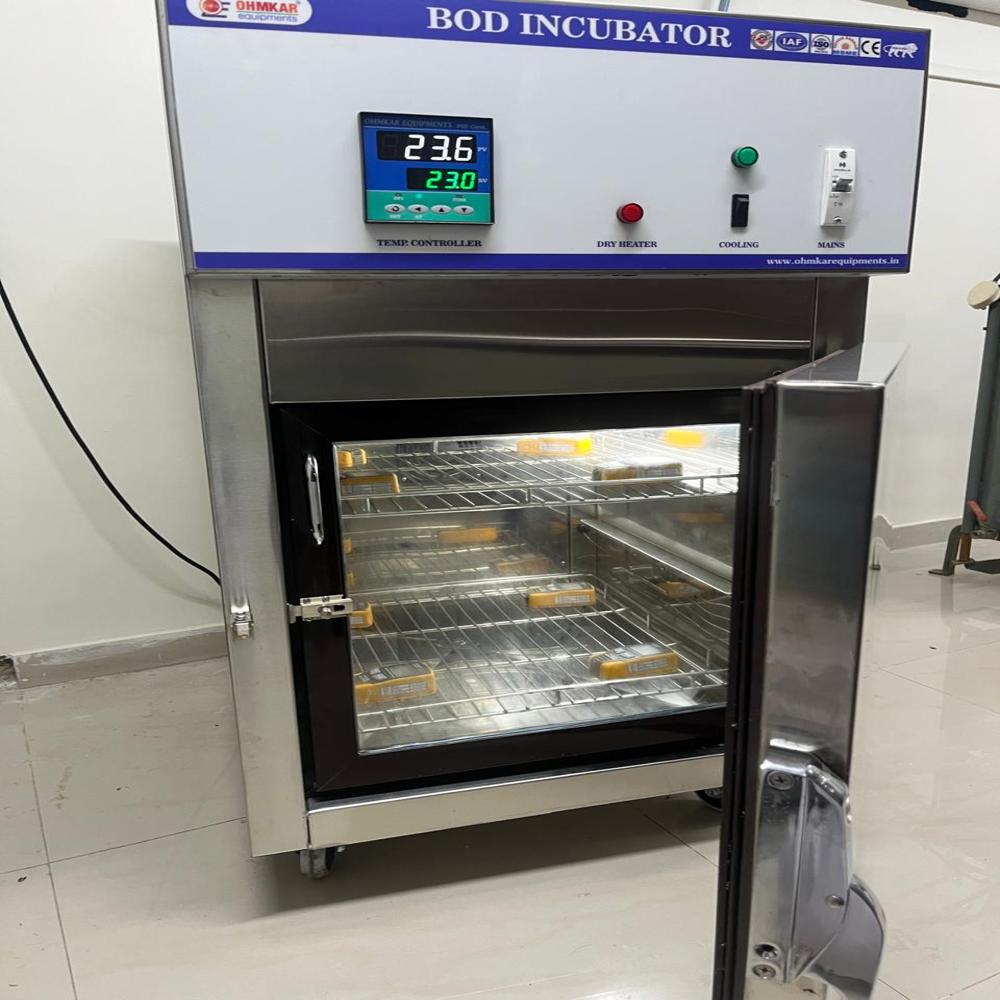 Lab Bod Incubator