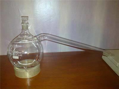 Flask Retort - High Durability Glass, 250ml to 5000ml Sizes | Transparent, Easy to Use, Ideal for Laboratory Distillation