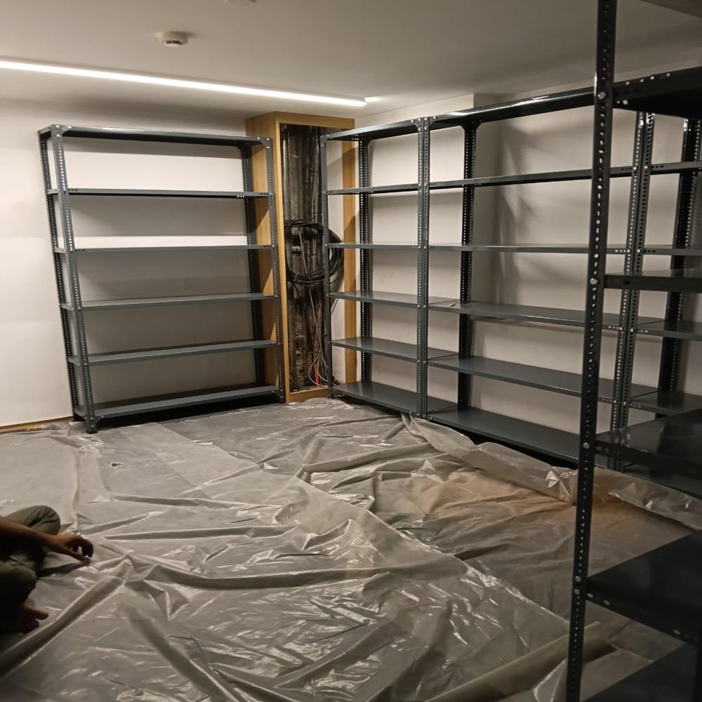 Storage rack