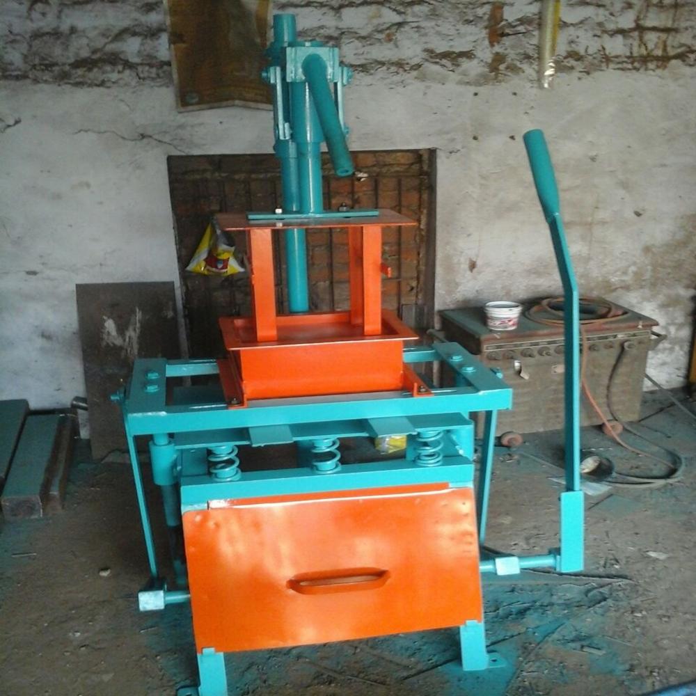 MANUAL FLY ASH BRICK MACHINE