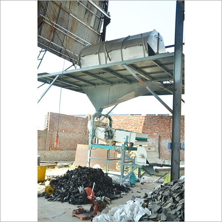 वेस्ट टायर वर्टिकल प्लांट