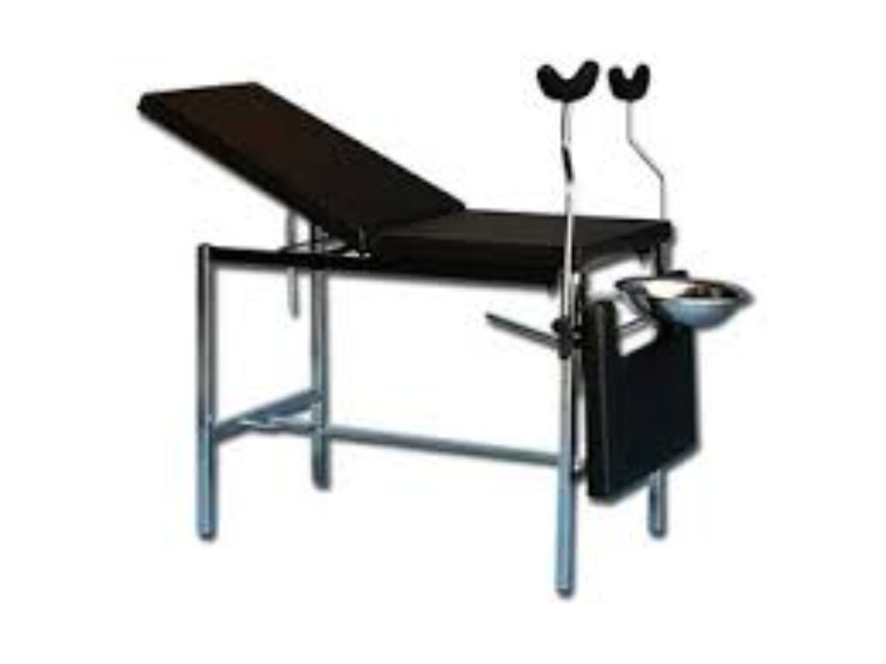 Gynae Hospital Bed - Dimension (L*w*h): 1800 Mm X 600 Mm X 800 Mm