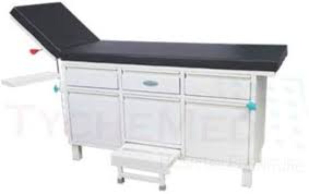Examination Couch - Dimension (L*w*h): 1830 Mm X 610 Mm X 810 Mm