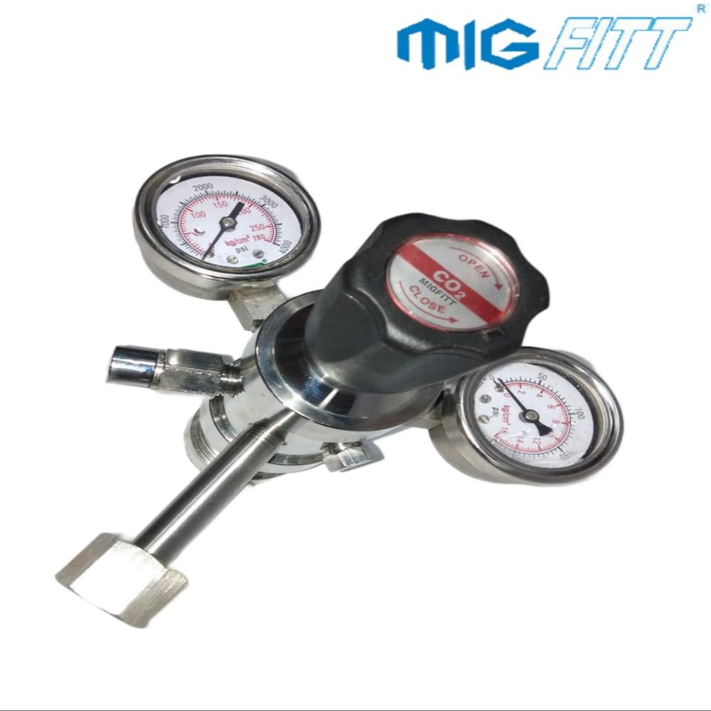 Co2 Gas Regulator - Stainless Steel, Silver Finish, Dual Gauge Dial | Clip-on, Semi-automatic, Leak-proof, Ergonomic Handle