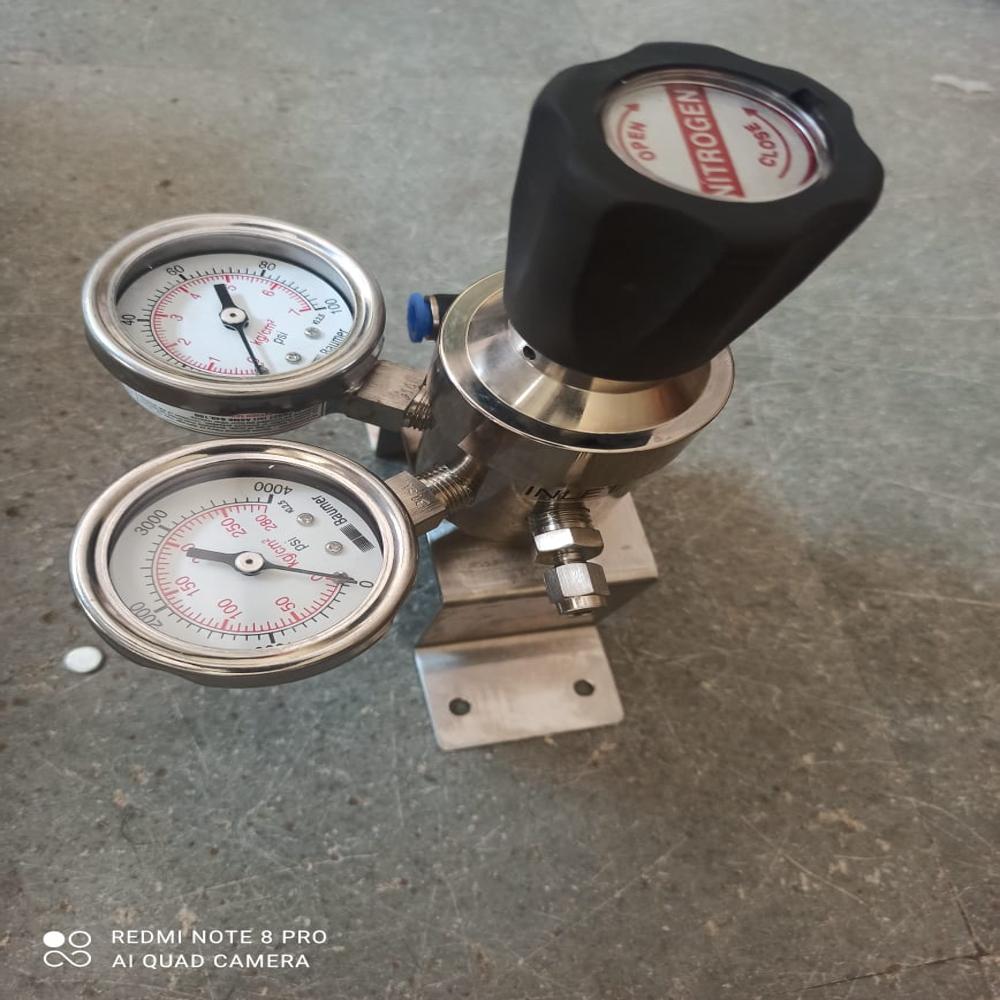 Nitrous Oxide Cylinder Regulator