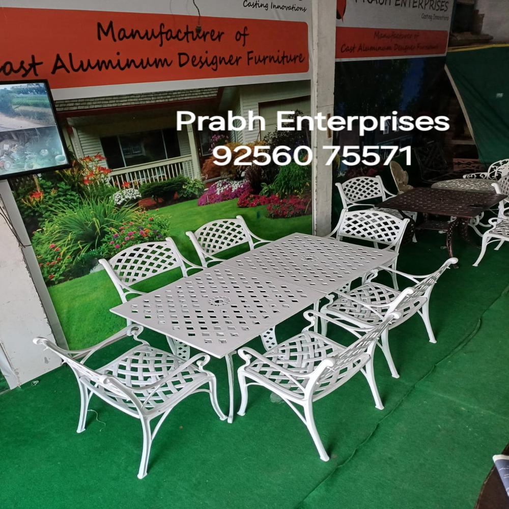 Cast Aluminium Restaurant Table And Chair