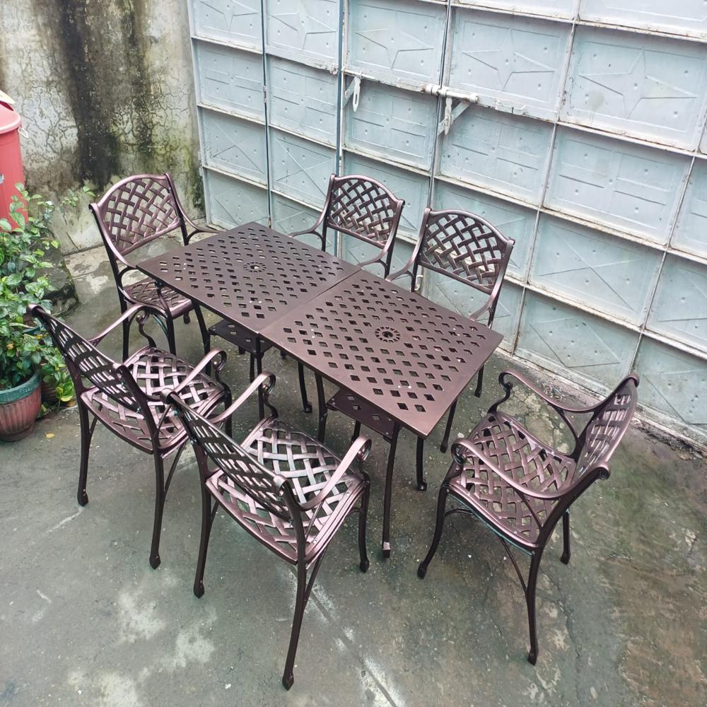 Cast Aluminium Restaurant Table And Chair