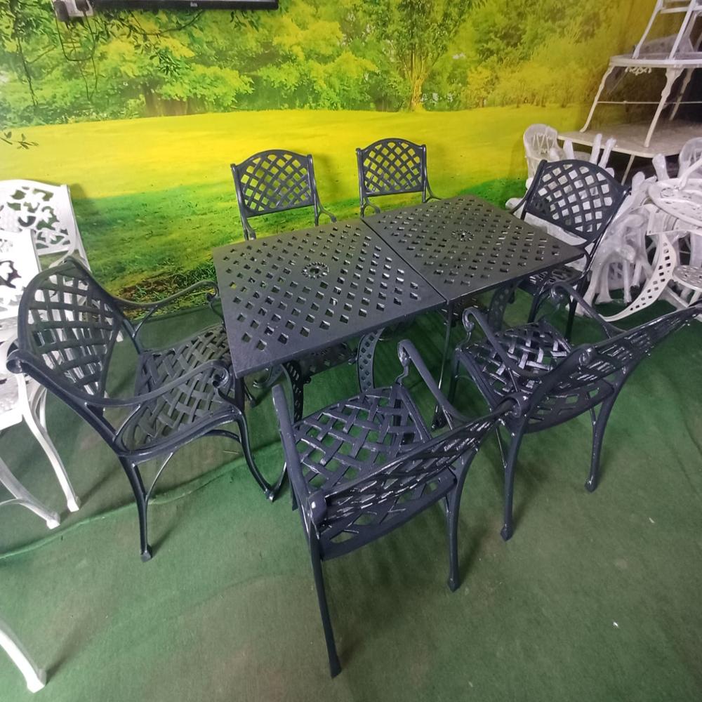 Cast Aluminium Restaurant Table And Chair
