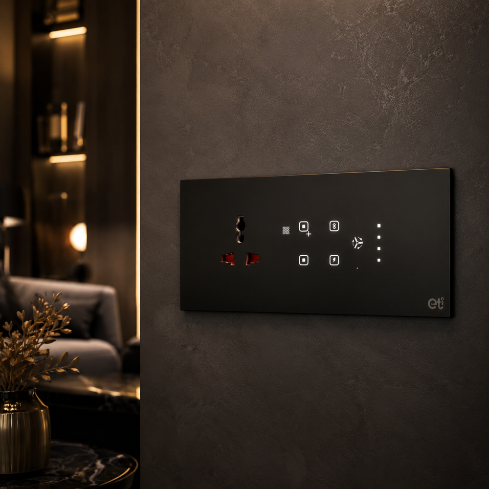 6 Module 4 Switch 1 Fan 1 Socket - Color: Black