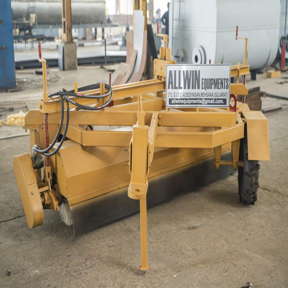 Dust Control Sweeper - Automatic Grade: Semi-automatic