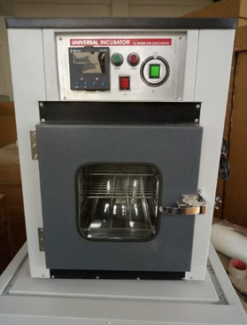 Bacteriological Incubator