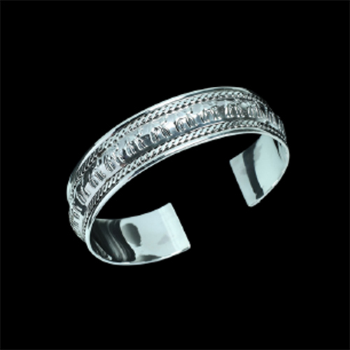 Ladies Plain Bangles - Brass Alloy, Customizable 2.2-2.8 Inch, Golden | Nickel & Lead Free, Glossy Polished, Slip-On Round Design