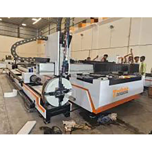 3000W Laser Metal Cutting With Pipe Cutting Machine