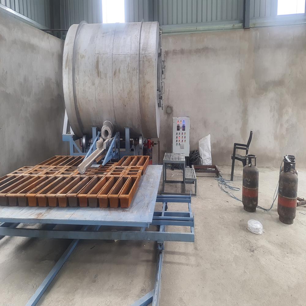 Tilting Furnace - Mild Steel Structure With Refractory Lining, 100 Kg-2000 Kg Capacity | Hydraulic Tilting, Plc Control, Multi-zone Temperature, Electric/gas Fired
