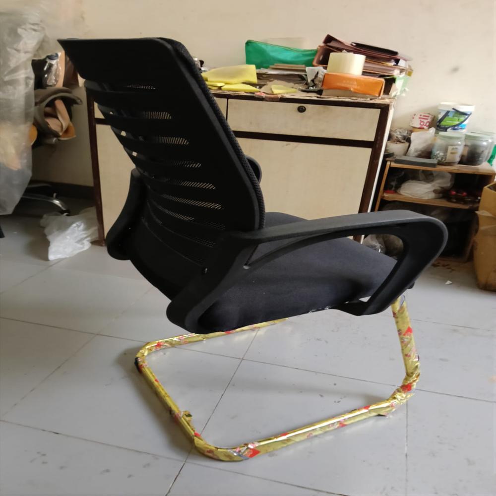 C107 Black Visitor Cafe Chairs