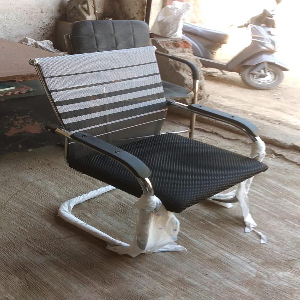 C105 Visitor Chairs - Color: Black Frame