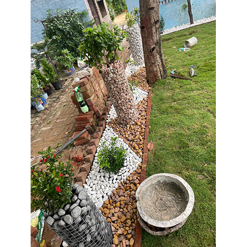 White Snow Pebble Stones