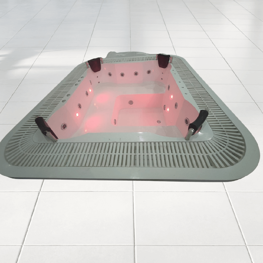 Best Price Jacuzzi Bathtub in India  ( 7 x 8 ft )