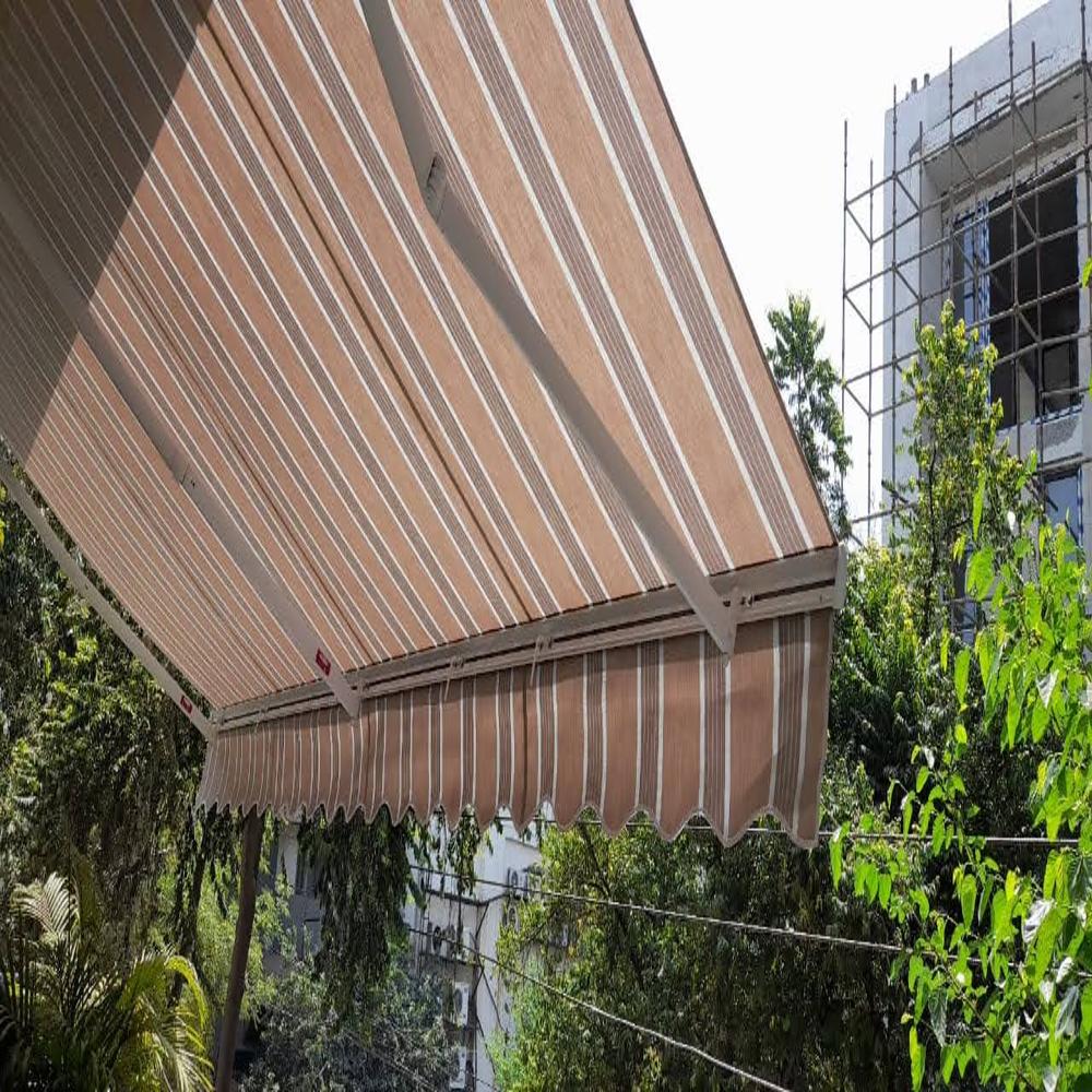 Retractable awning