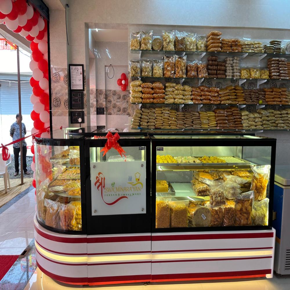 Food And Bakery Display Counter