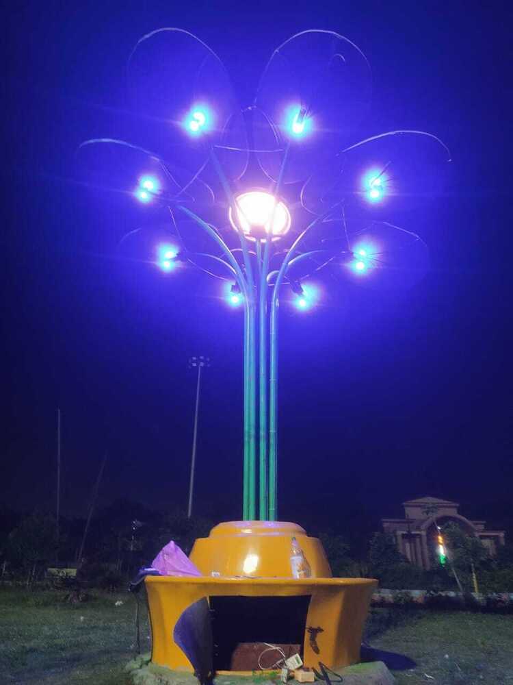 Decorative Garden Solar Tree