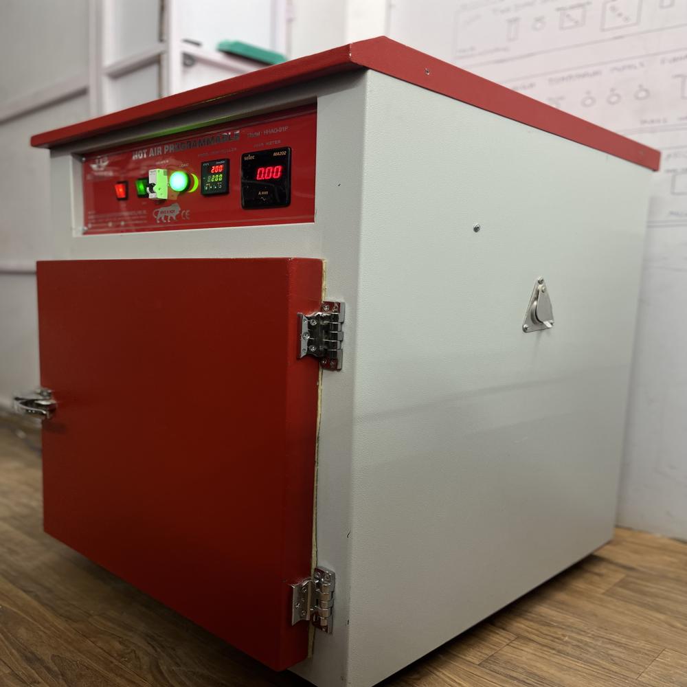 Programmable Hot Air Oven - Color: Black & White