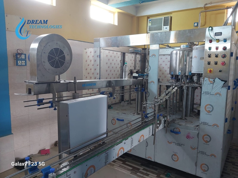 90 BPM Fully Automatic PET Bottle Rinsing Filling And Capping Machine