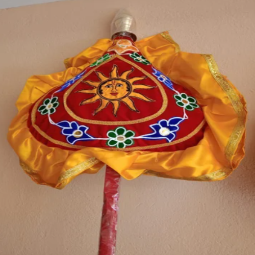 Temple surutti alavattam