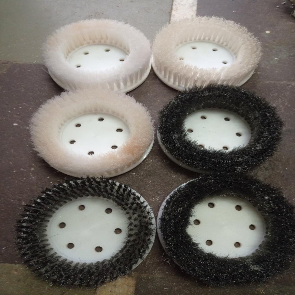 Abrasive U Ring Brush - Bristle Color: Grey