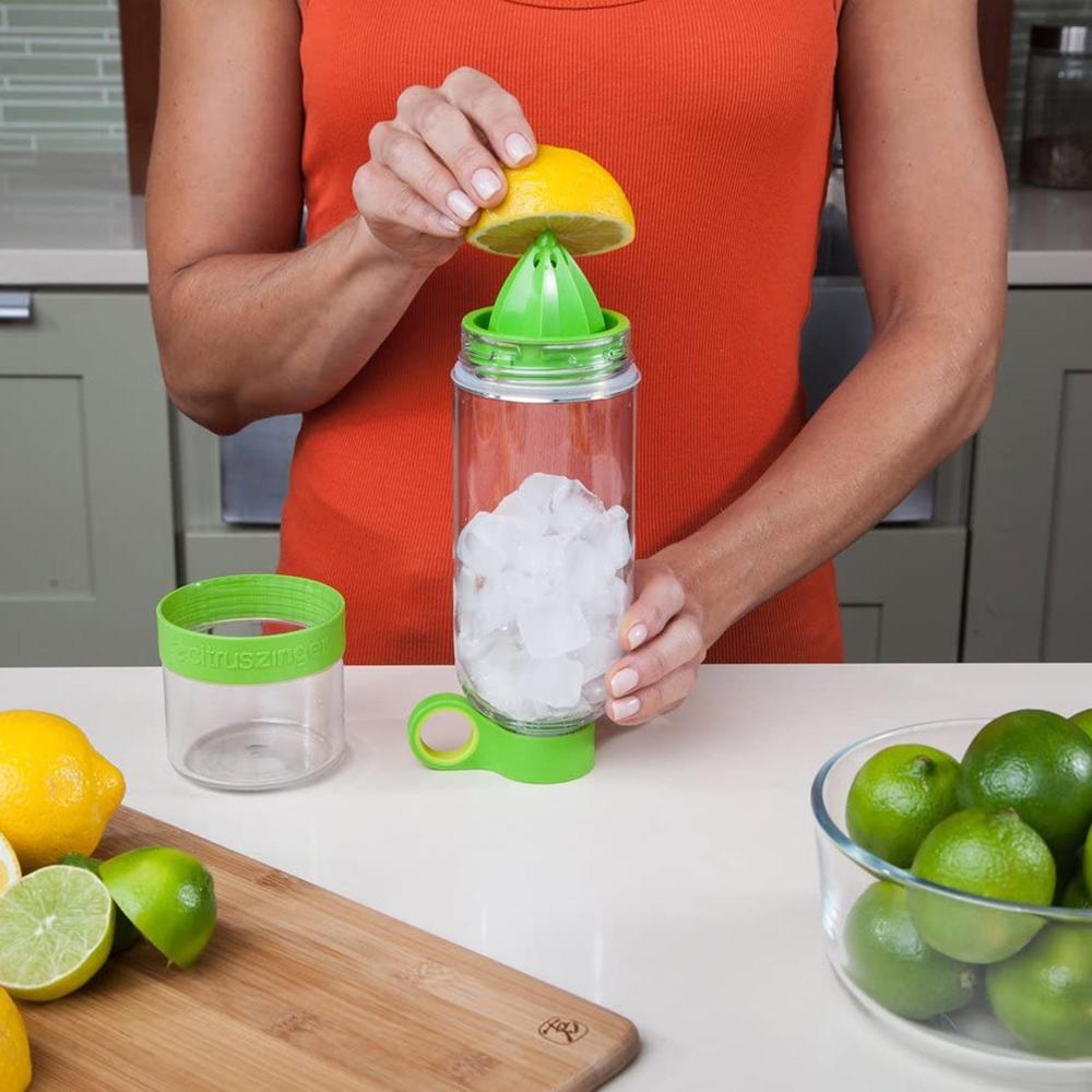 Citrus Juicer Bottle Instant Juice Sports Bottle Juice Maker Infuser Bottle - Color: Mix