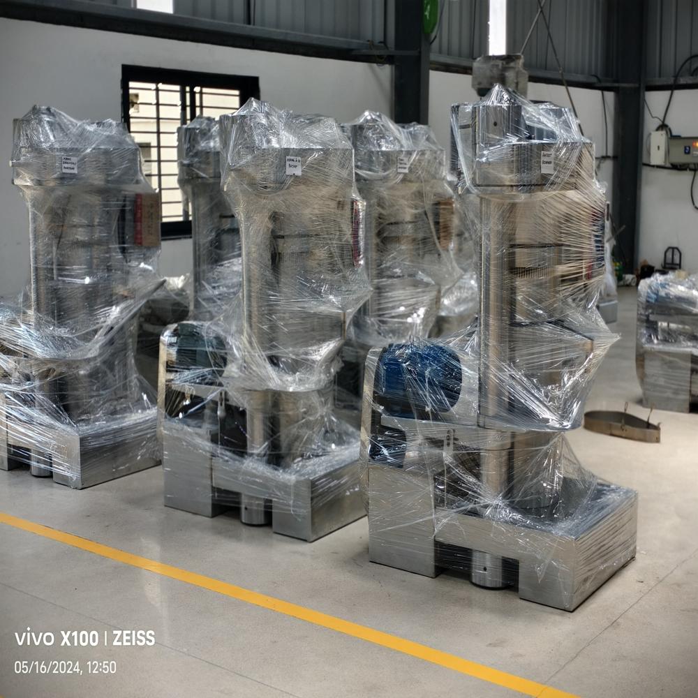 Cold Press Oil Machine - Automatic Grade: Automatic