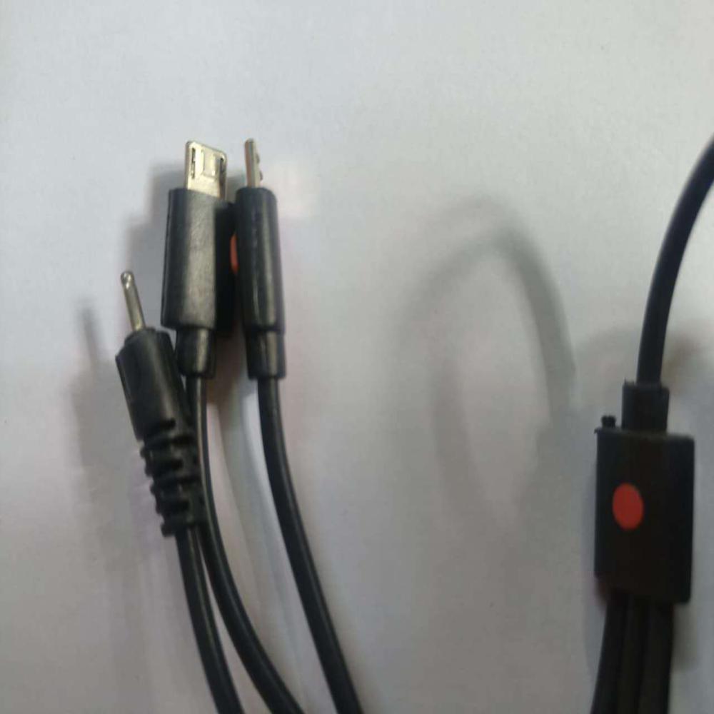 Roots Universal Mobile Charger with Switch (3 pin)